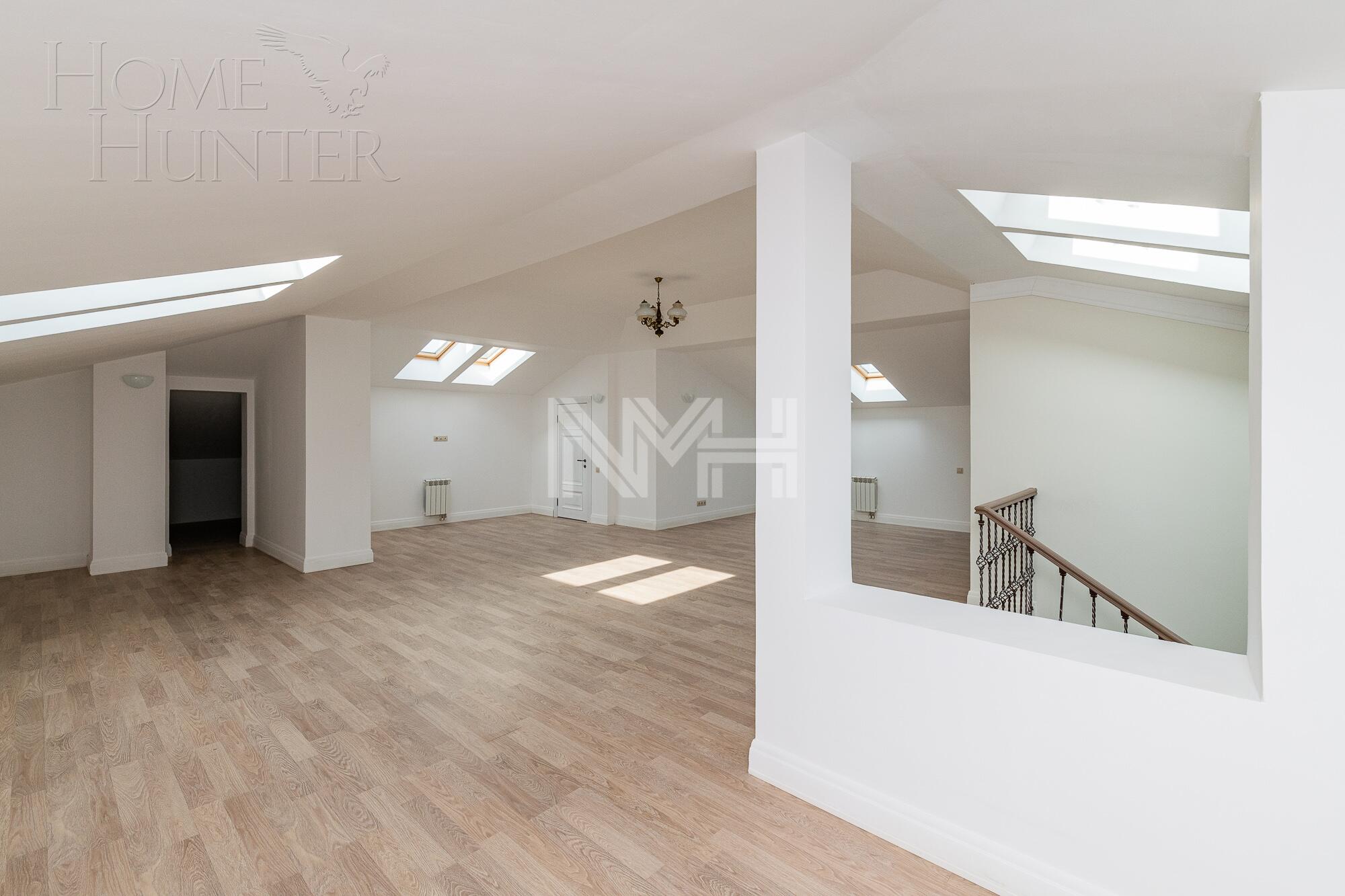 2-этажный коттедж 1 036 м² с отделкой