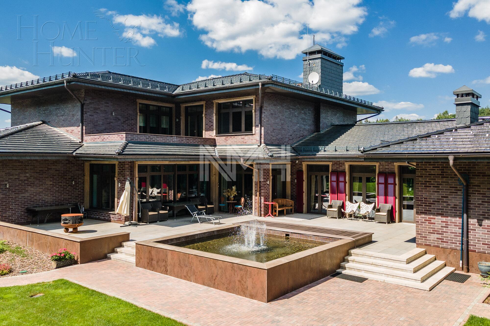 2-этажный коттедж 655 м² с отделкой