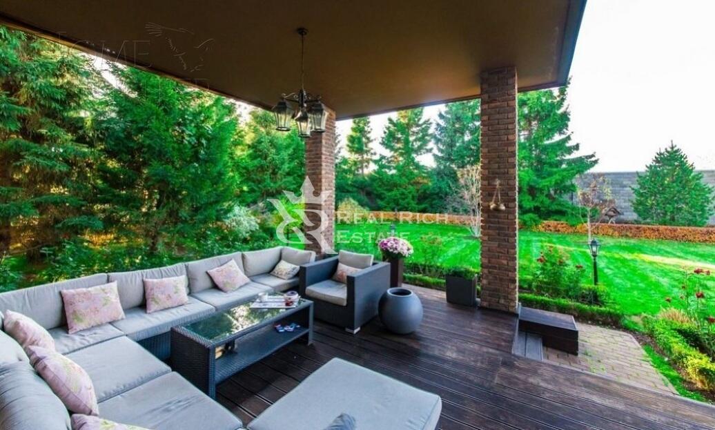 2-этажный коттедж 960 м² с отделкой