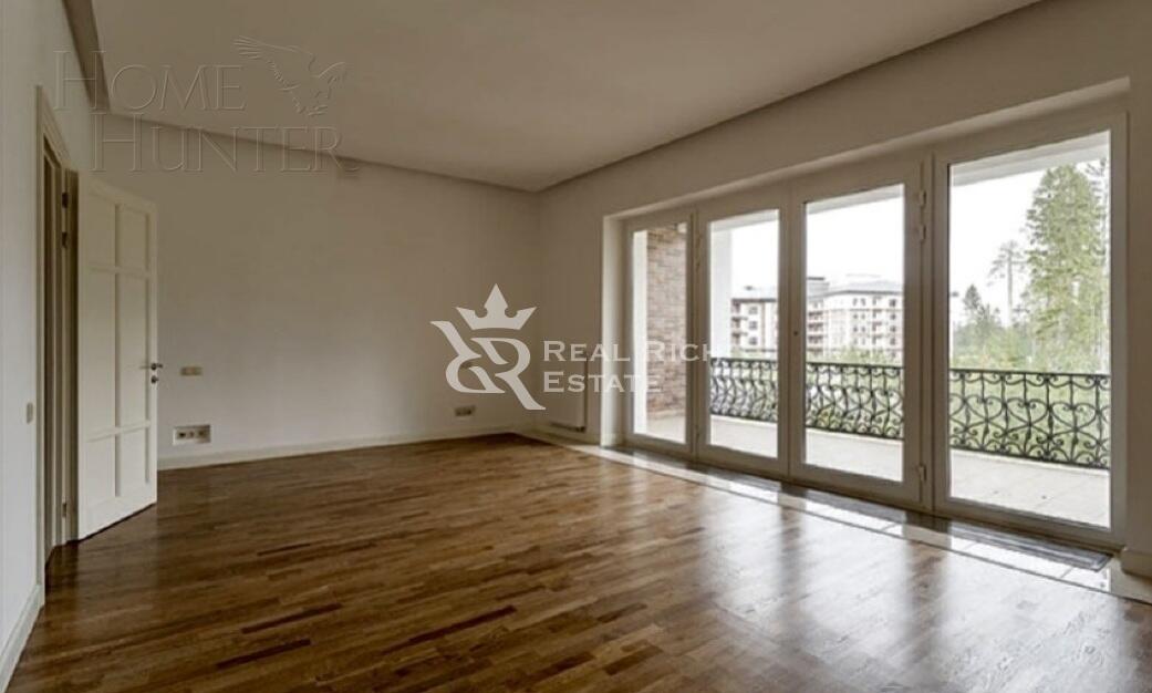 2-этажный таунхаус 350 м² с отделкой