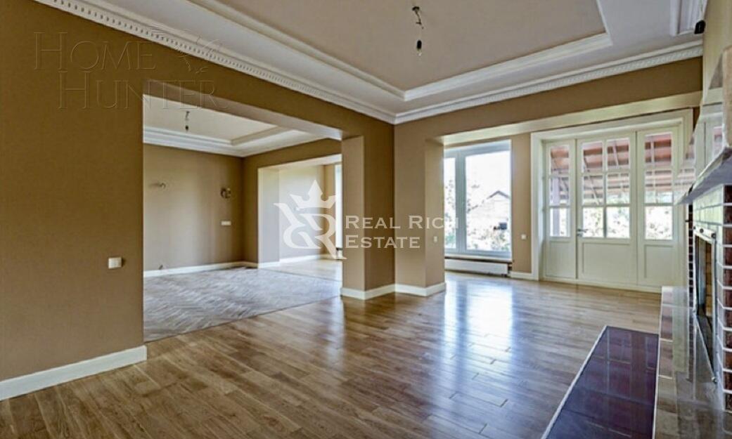 2-этажный таунхаус 338 м² с отделкой