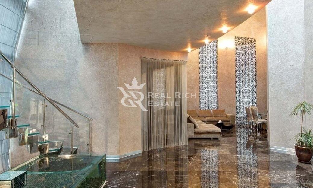 2-этажный коттедж 600 м² с отделкой