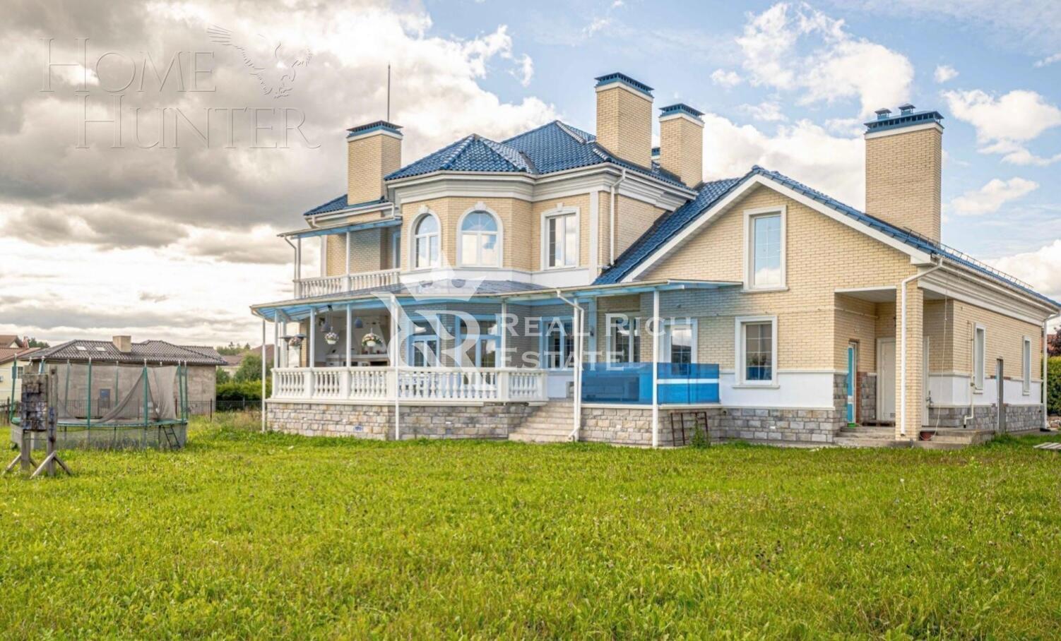 2-этажный коттедж 1 000 м² без отделки