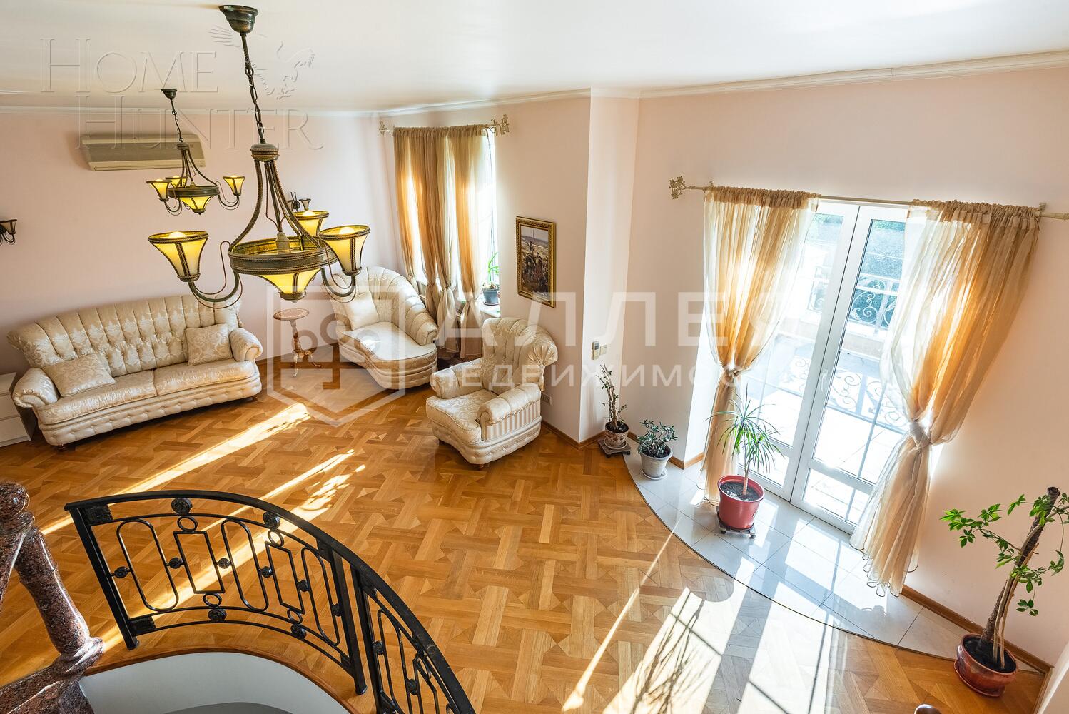 2-этажный коттедж 550 м² с отделкой