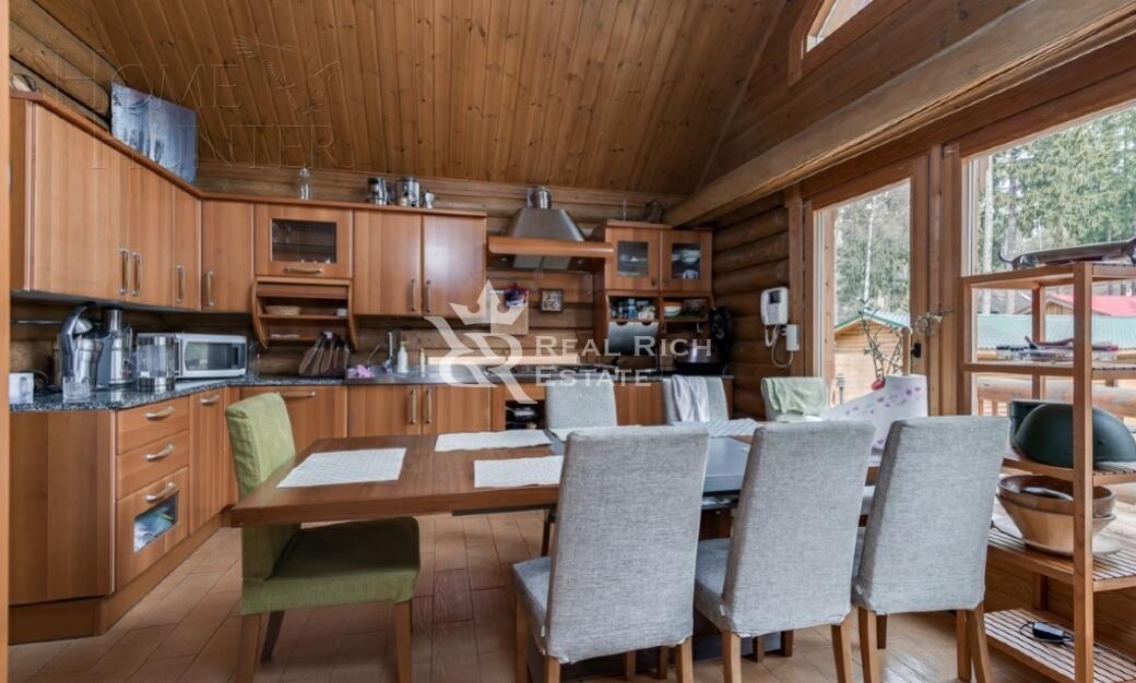 2-этажный коттедж 300 м² с отделкой