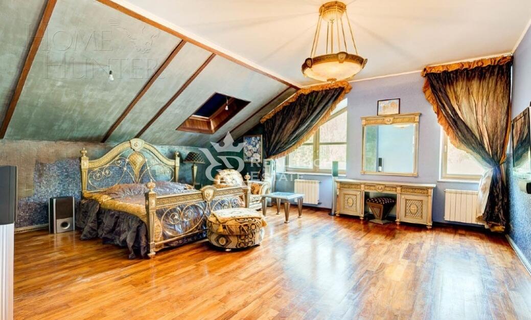 2-этажный коттедж 1 080 м² с отделкой