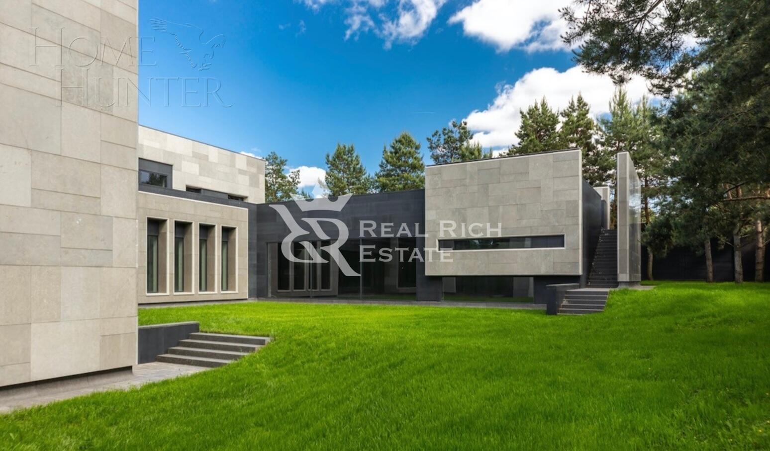 2-этажный коттедж 2 051 м² без отделки