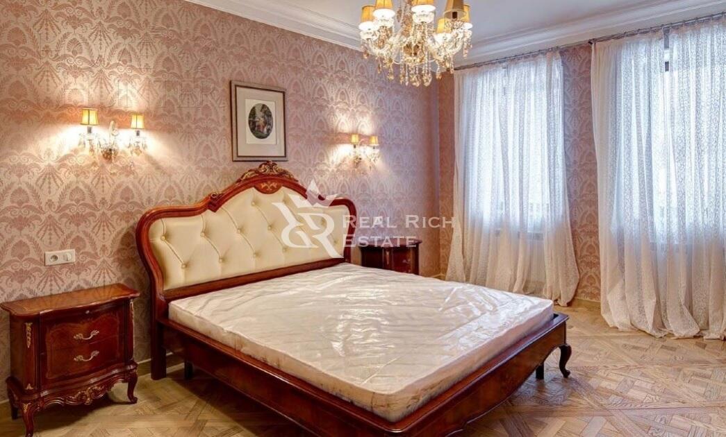 2-этажный коттедж 500 м² с отделкой