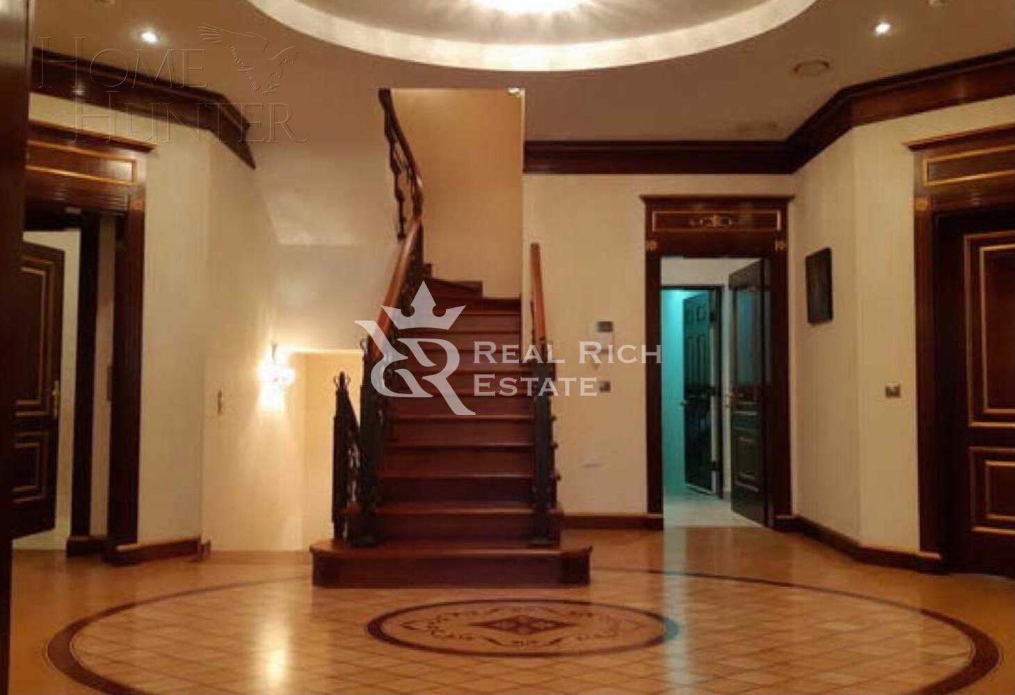 2-этажный коттедж 450 м² с отделкой