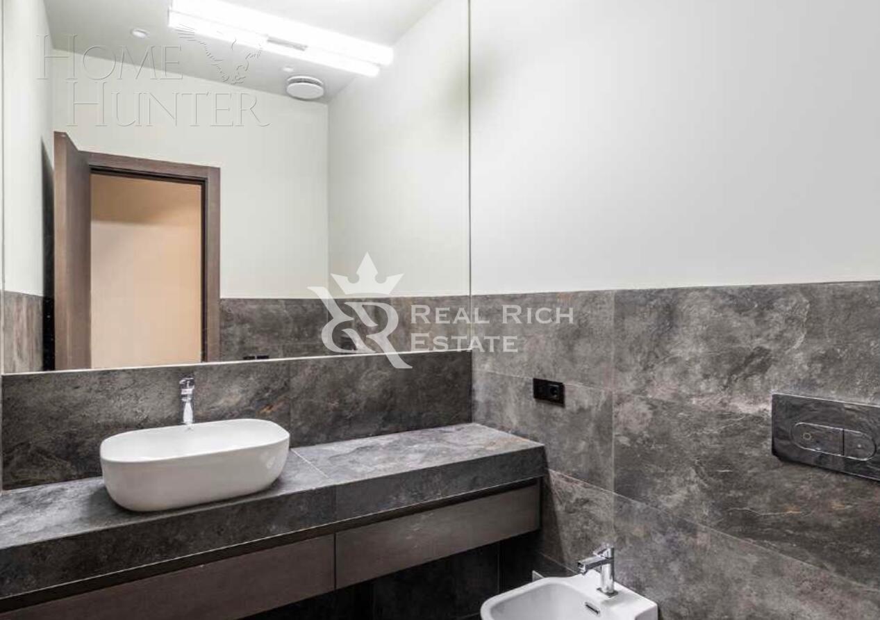 2-этажный коттедж 450 м² с отделкой