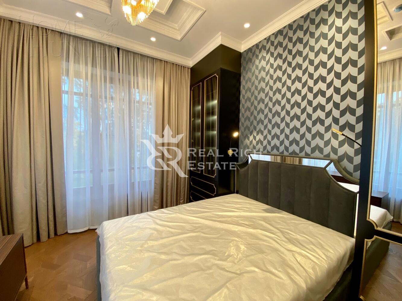 3-этажный коттедж 697 м² с отделкой