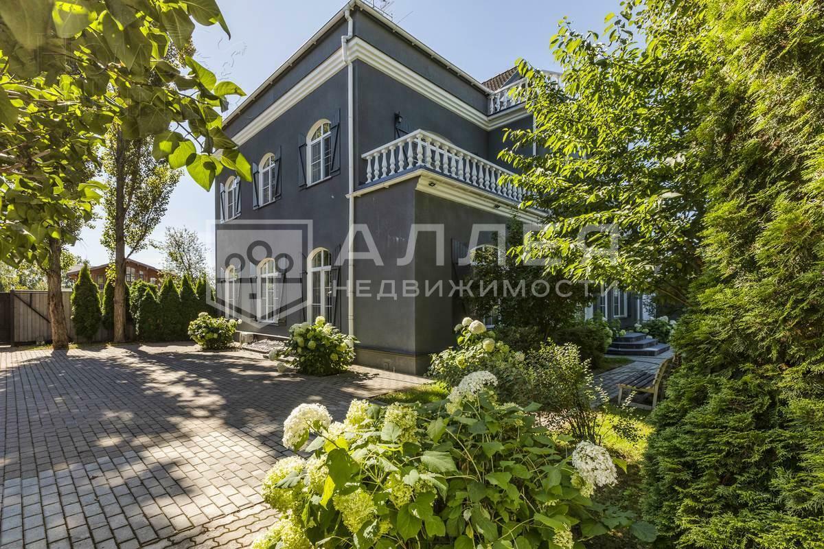 2-этажный коттедж 150 м² с отделкой