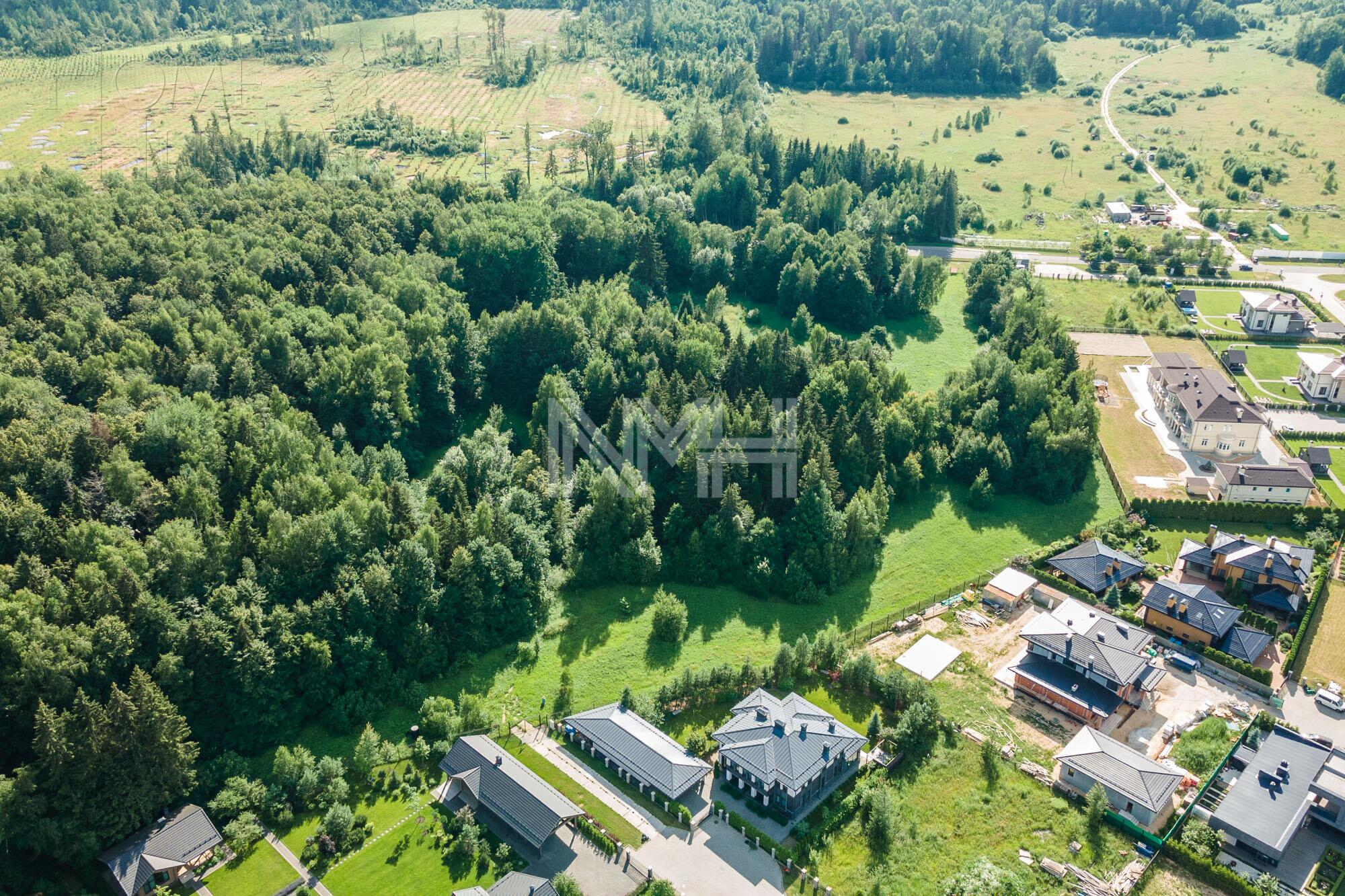 Участок 180.47 сот. в охраняемом поселке