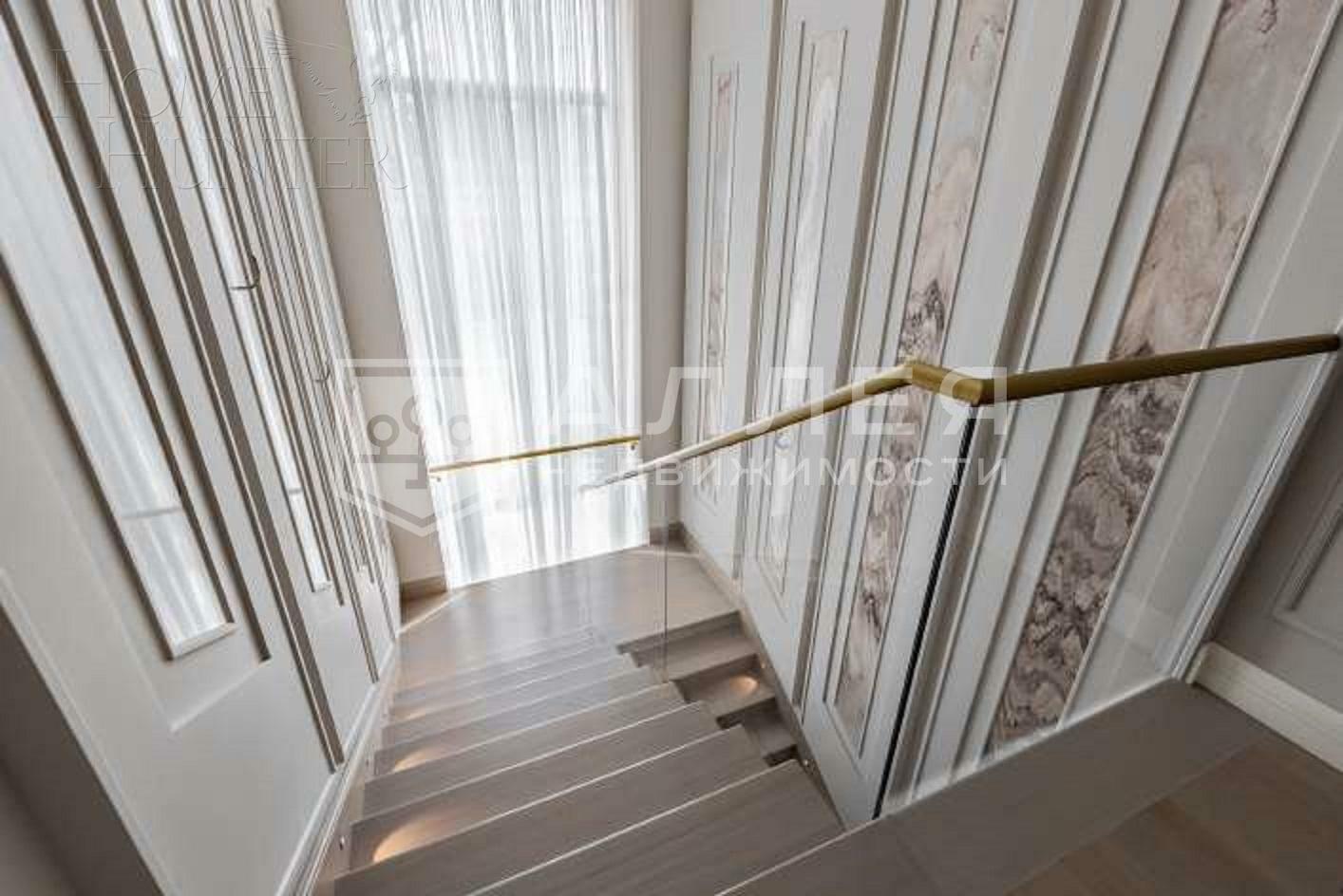 2-этажный коттедж 500 м² с отделкой