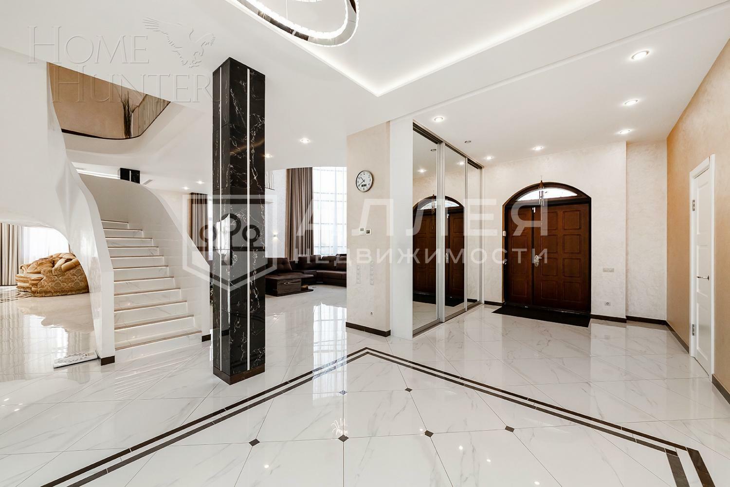 2-этажный коттедж 300 м² с отделкой