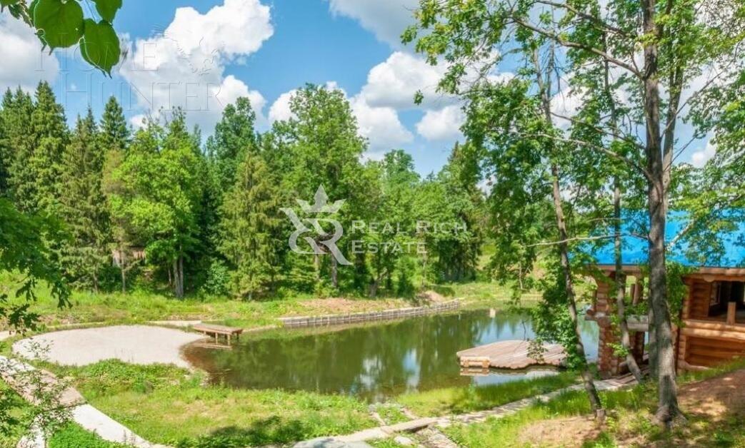 2-этажный коттедж 3 000 м² без отделки