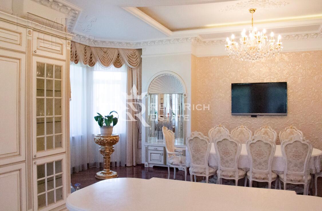 2-этажный коттедж 590 м² с отделкой