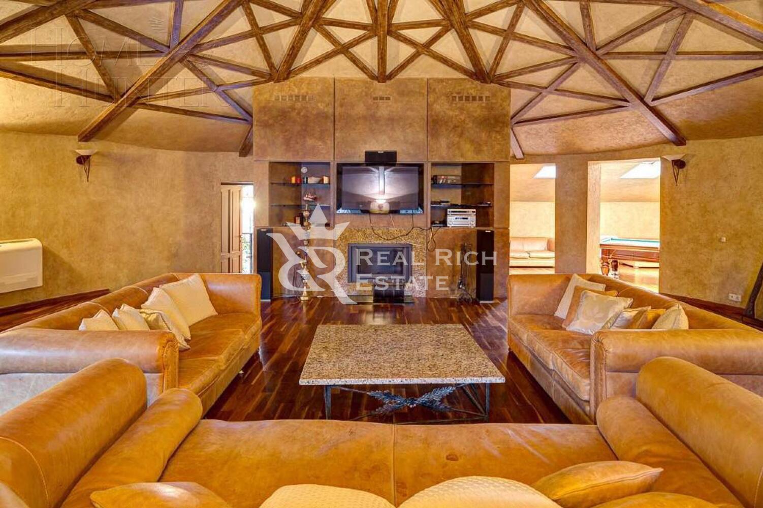 2-этажный коттедж 900 м² с отделкой