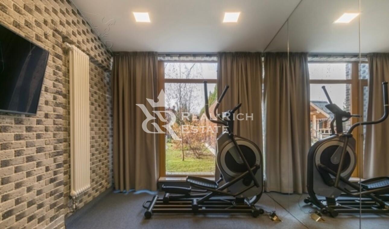 2-этажный коттедж 400 м² с отделкой