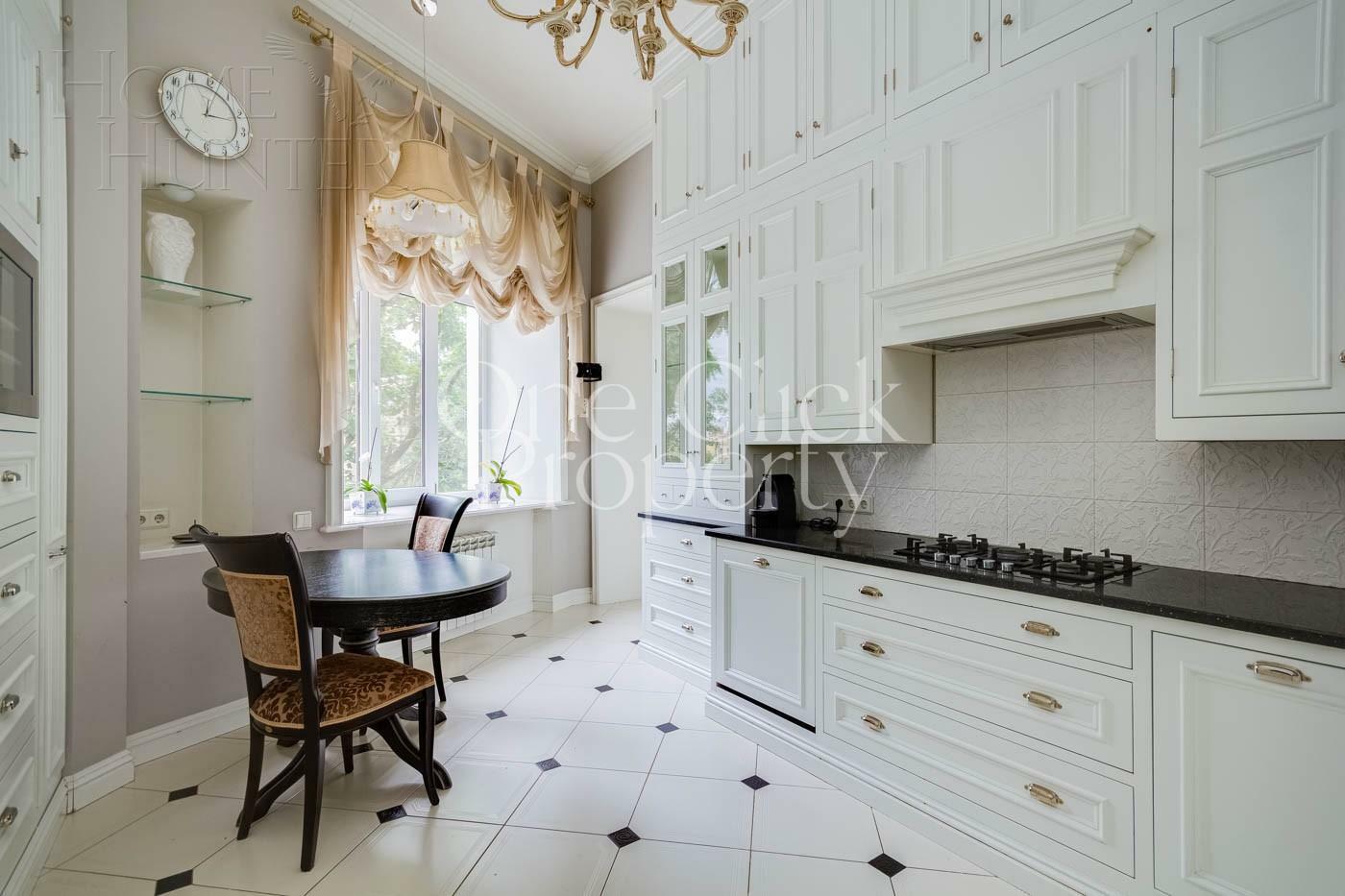 5-КОМН. КВАРТИРА С ОТДЕЛКОЙ 195.1 М² НА 3 ЭТАЖЕ