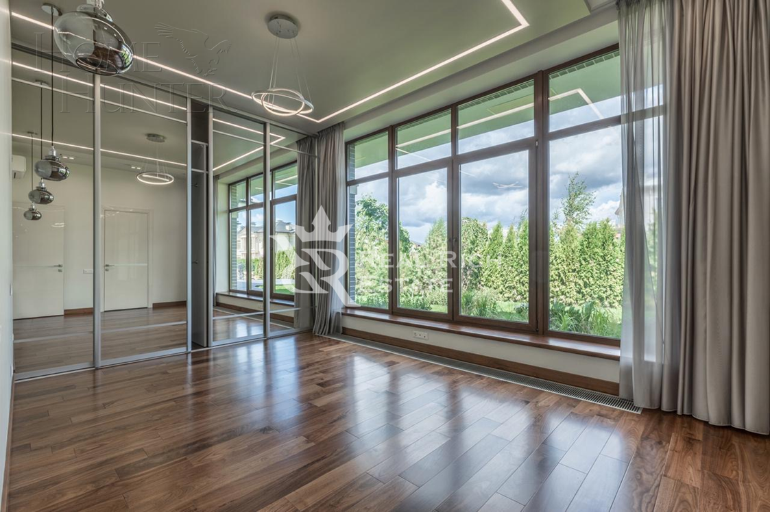 2-этажный коттедж 500 м² с отделкой