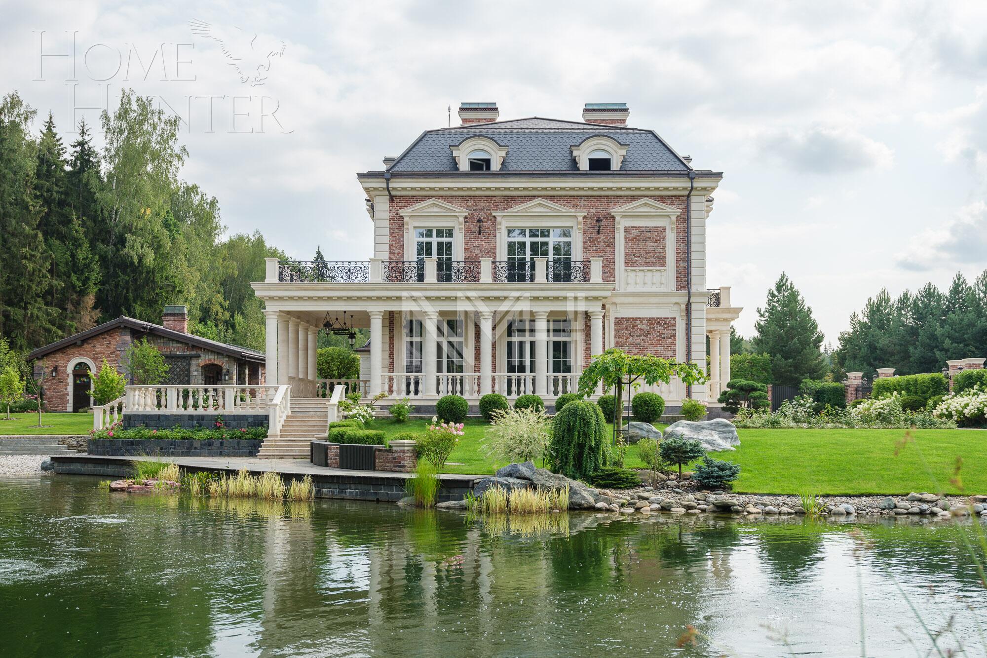 2-этажный коттедж 950 м² без отделки