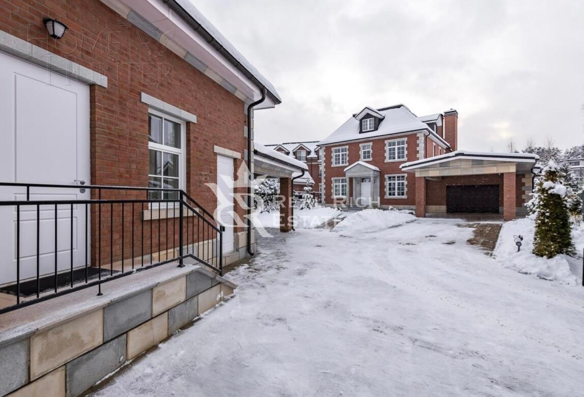 2-этажный коттедж 550 м² с отделкой