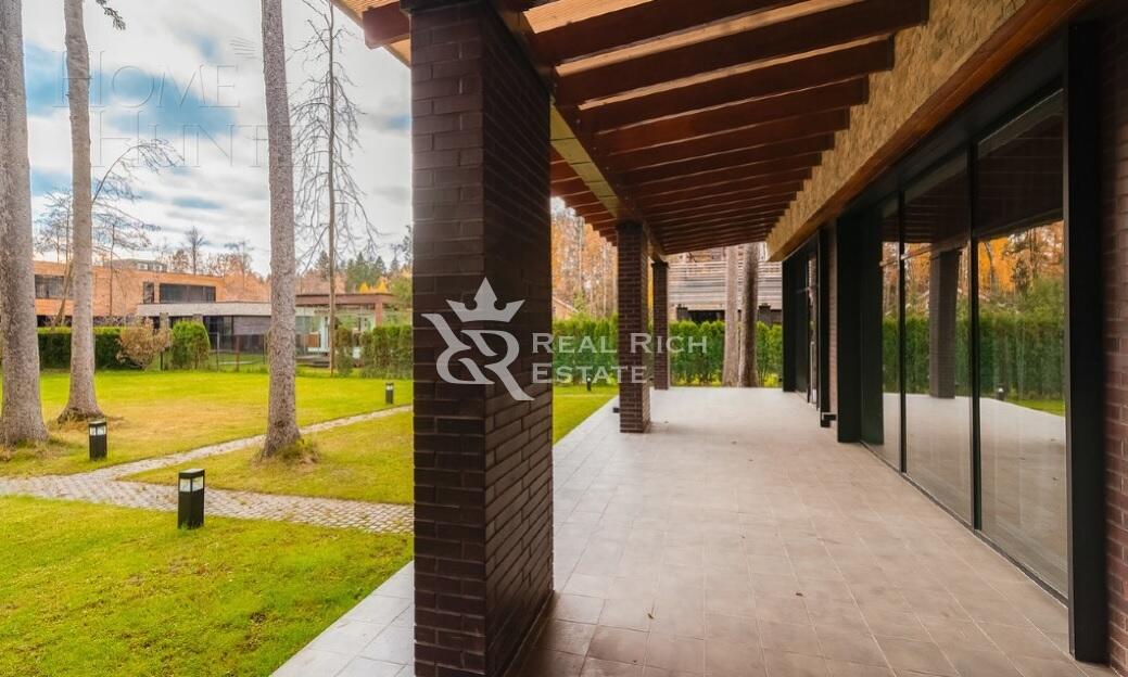 2-этажный коттедж 670 м² с отделкой