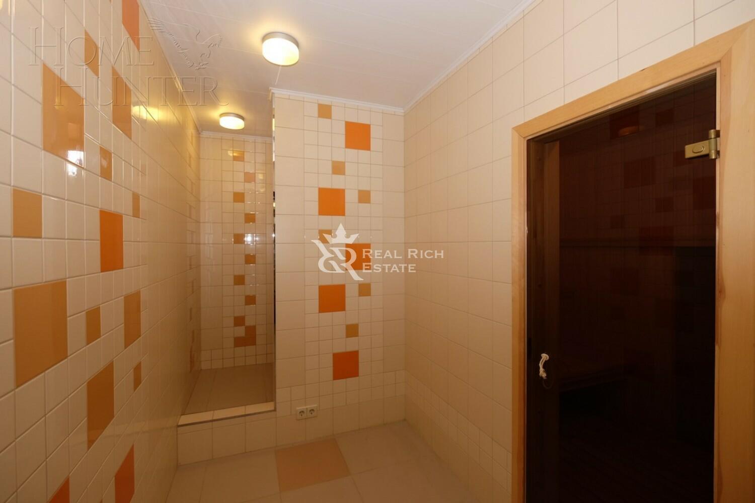 2-этажный коттедж 280 м² с отделкой