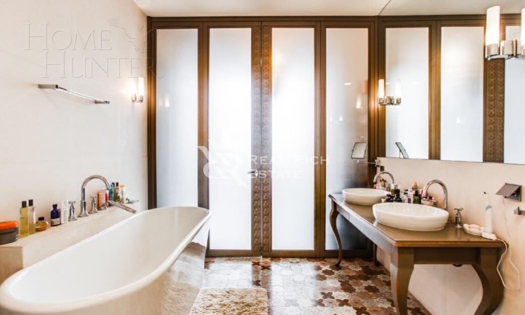 2-этажный коттедж 720 м² с отделкой