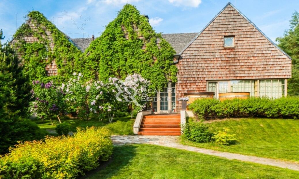 2-этажный коттедж 720 м² с отделкой