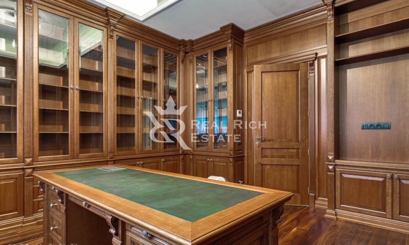 2-этажный коттедж 900 м² с отделкой