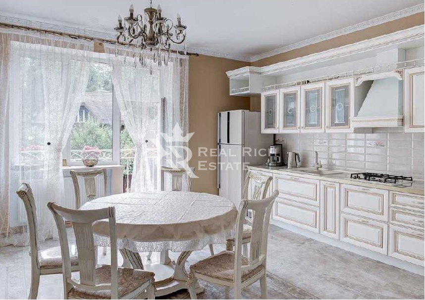 2-этажный коттедж 1 065 м² с отделкой