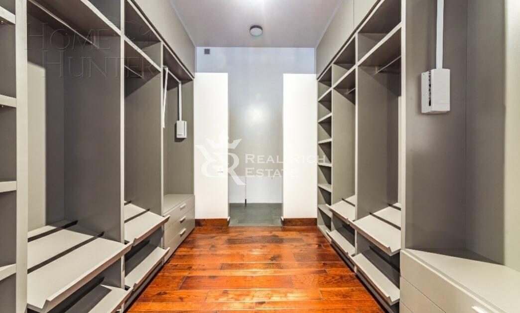 2-этажный коттедж 680 м² с отделкой