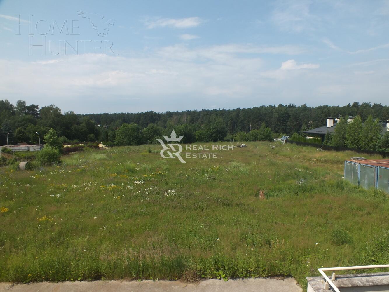 2-этажный коттедж 1 697 м² без отделки