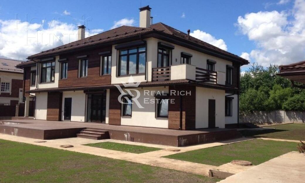 2-этажный коттедж 1 000 м² с отделкой