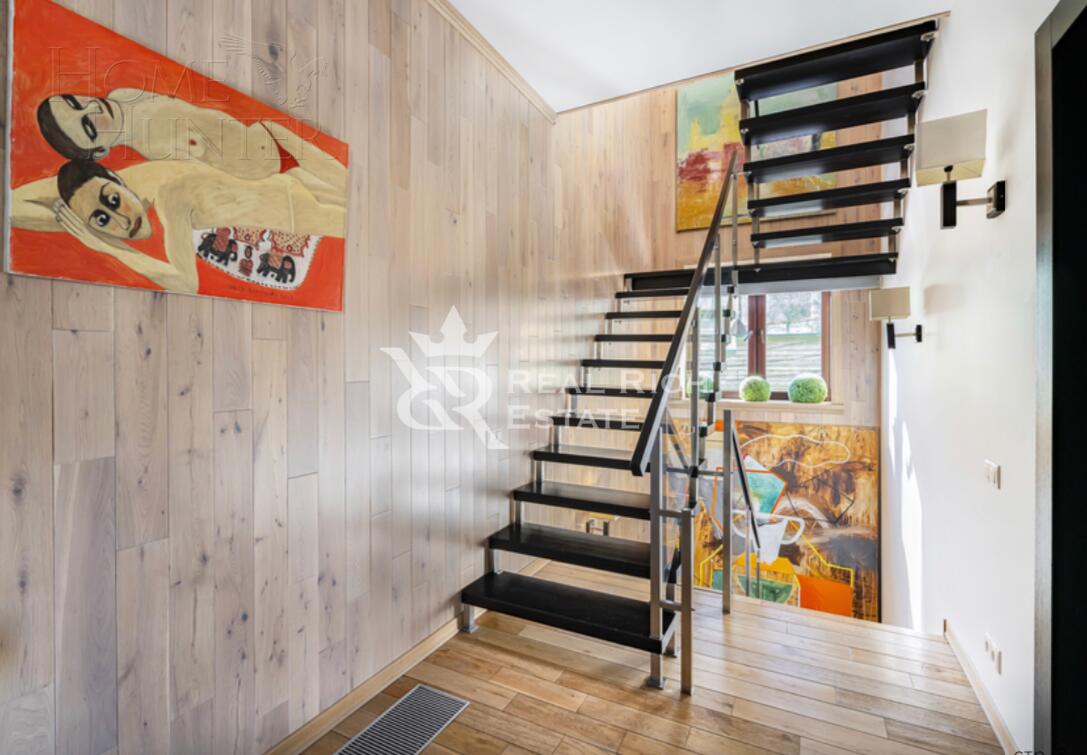 2-этажный коттедж 420 м² с отделкой