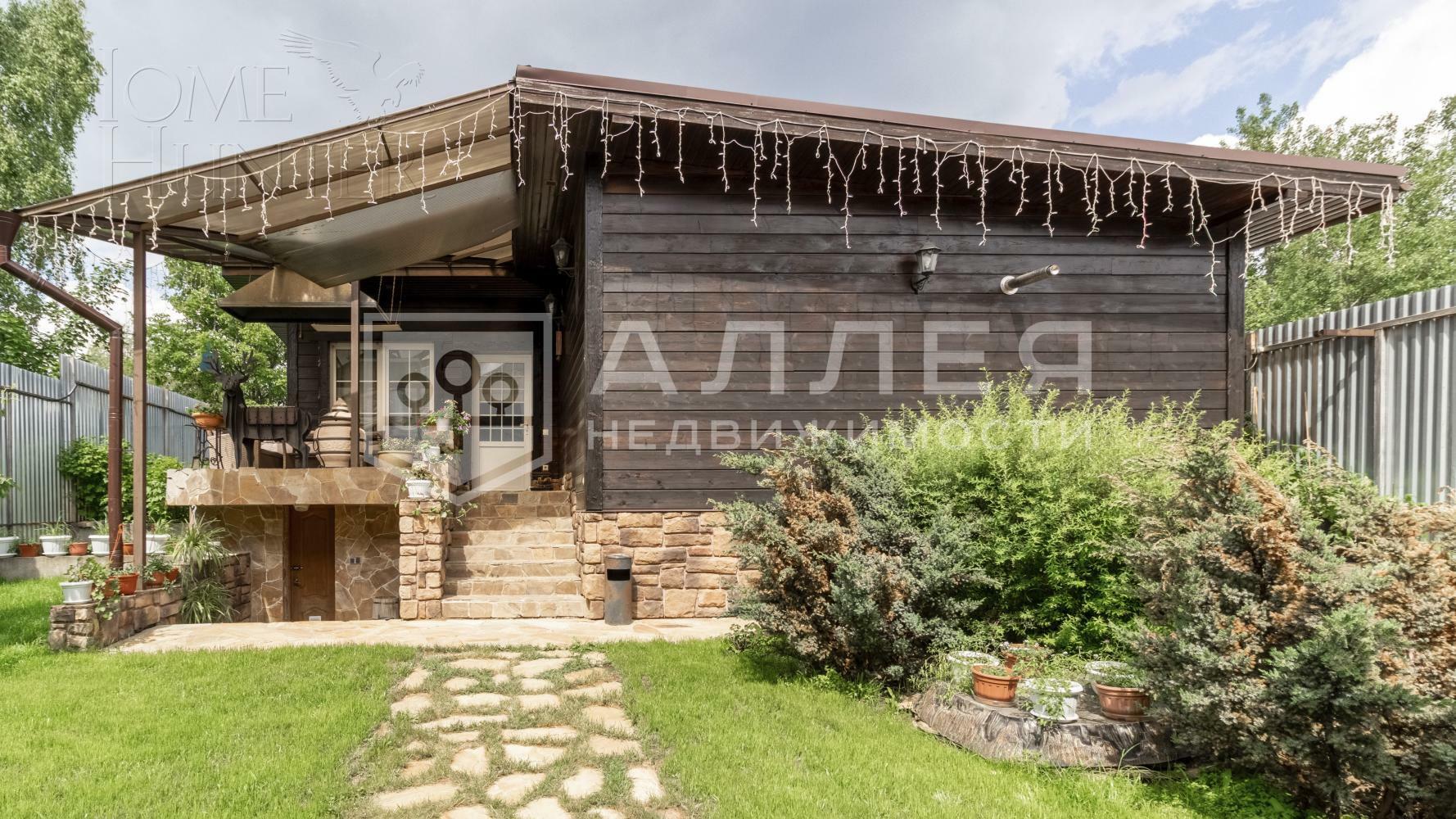 3-этажный коттедж 360 м² без отделки