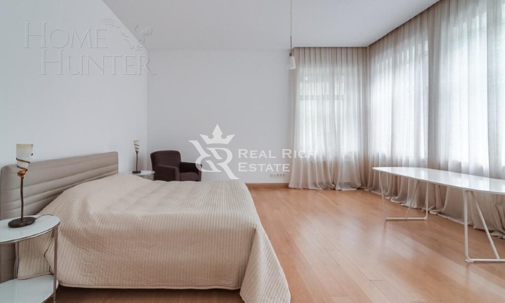 3-этажный коттедж 1 000 м² с отделкой