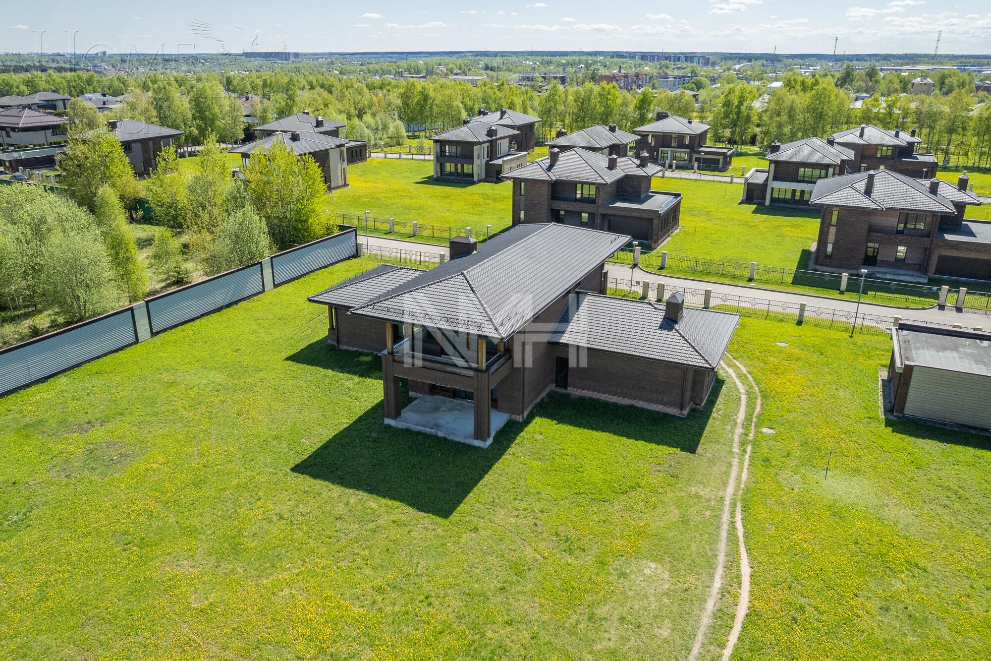 2-этажный коттедж 457 м² без отделки