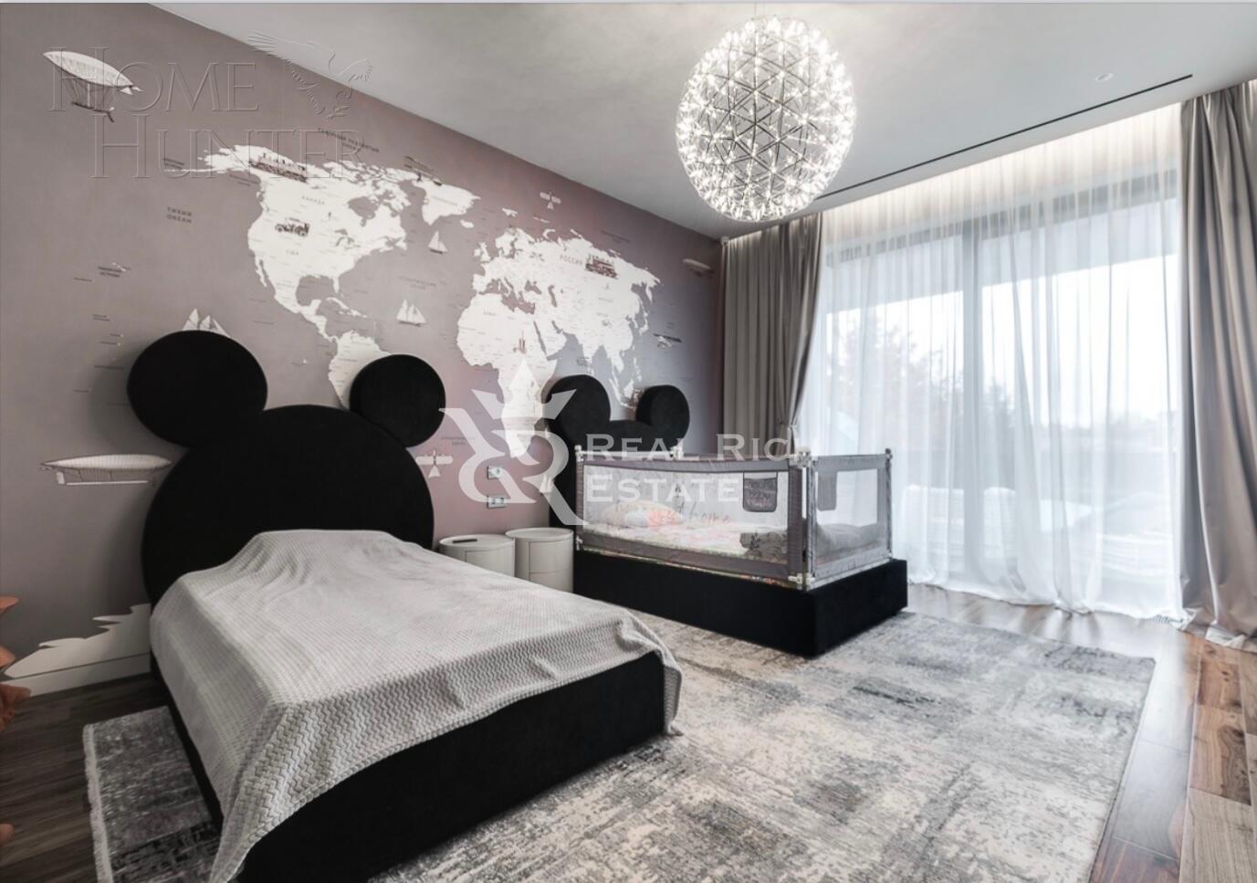 3-этажный коттедж 1 200 м² с отделкой