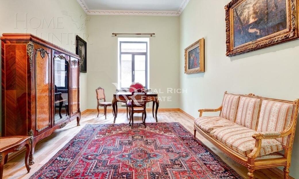 2-этажный коттедж 980 м² с отделкой