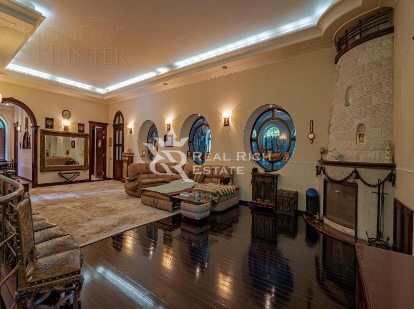 2-этажный коттедж 850 м² с отделкой