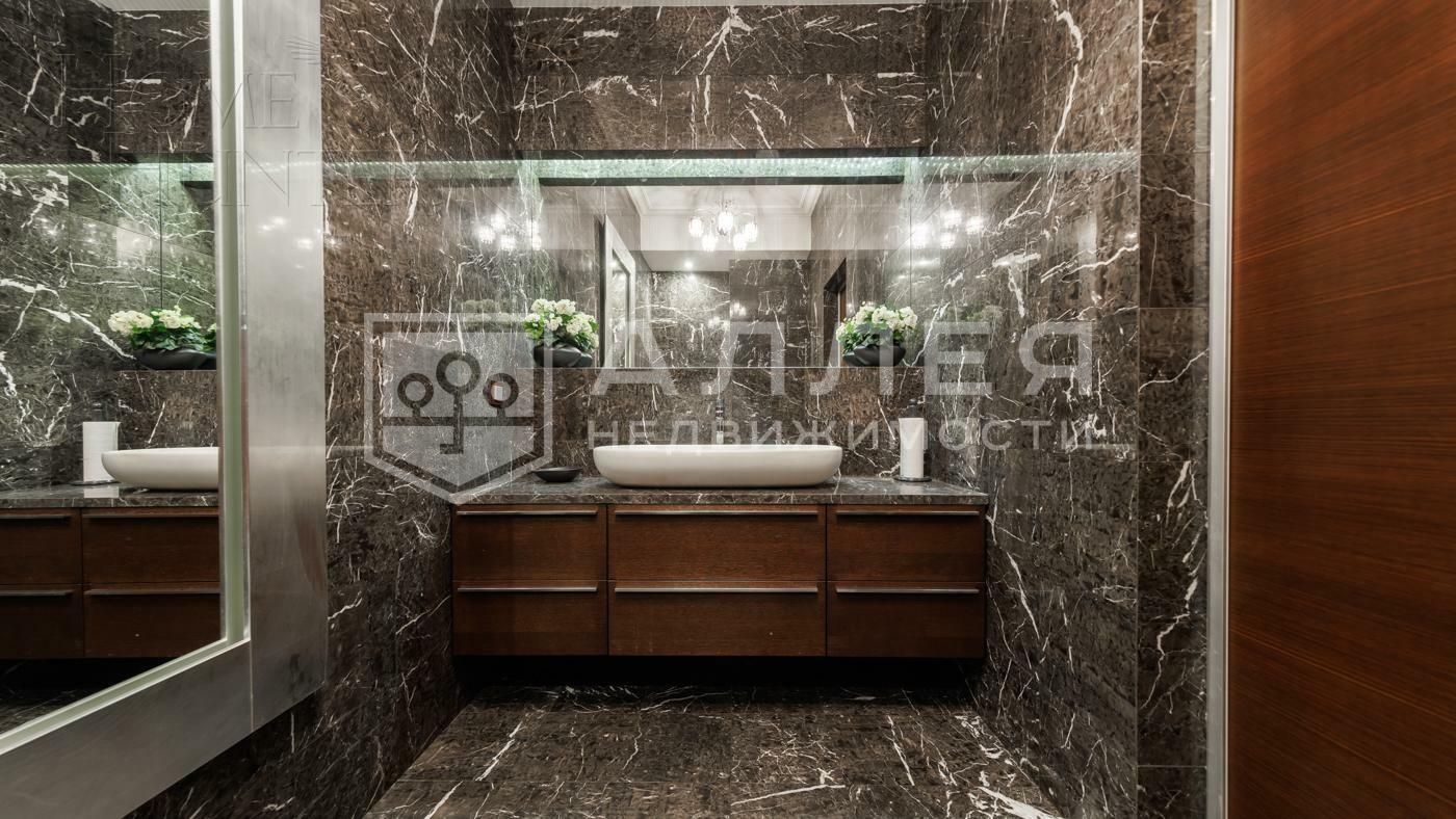 КОТТЕДЖ 900 м² с отделкой