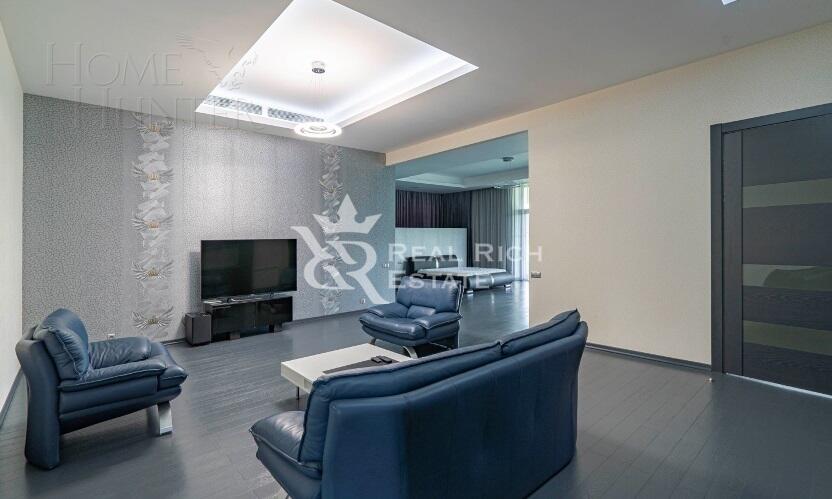 2-этажный коттедж 1 400 м² с отделкой