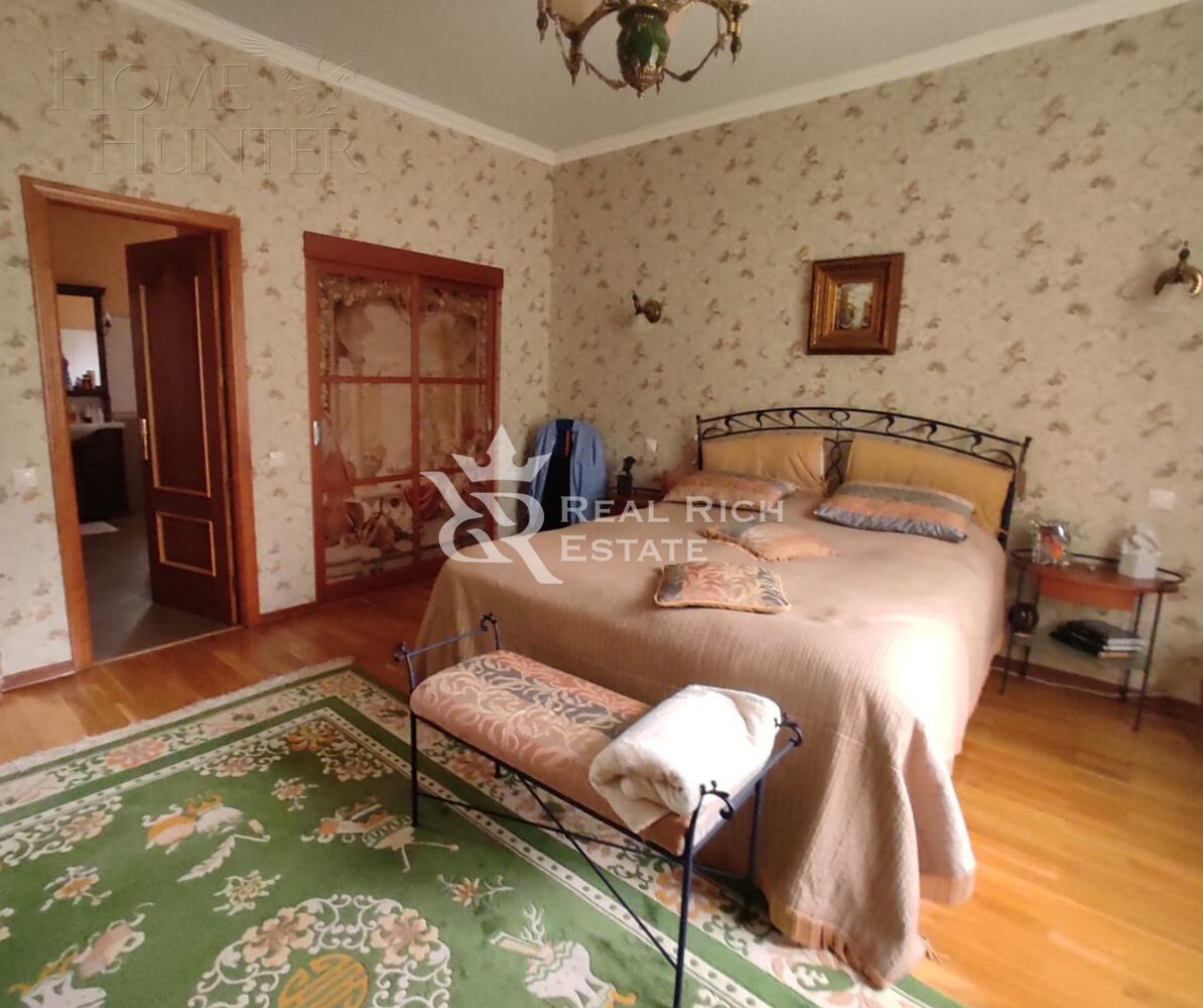 2-этажный коттедж 300 м² с отделкой