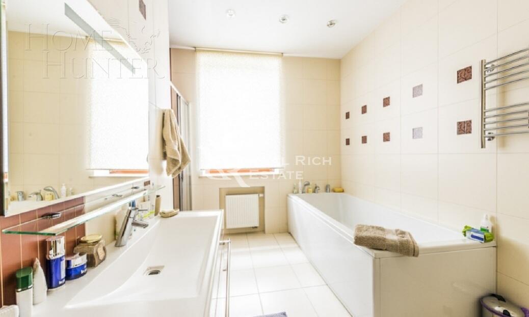 2-этажный коттедж 600 м² без отделки