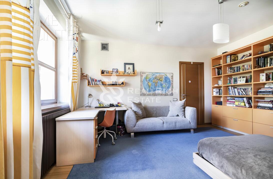 2-этажный коттедж 929 м² с отделкой