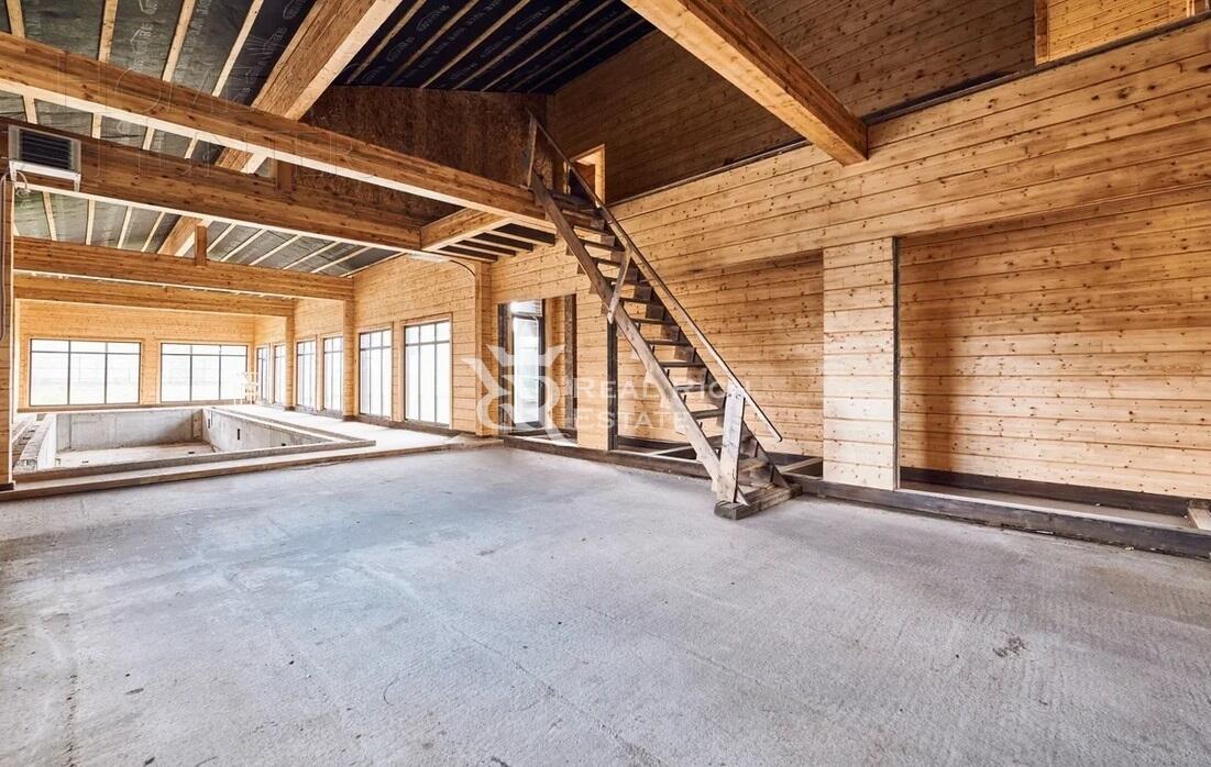 2-этажный коттедж 1 413 м² без отделки