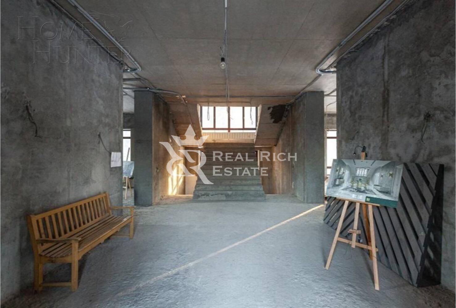 3-этажный коттедж 704 м² без отделки